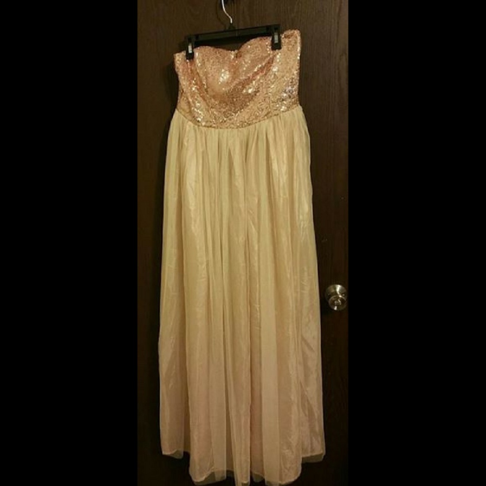 Ropalia Sleeveless Sequin Top Formal Dress NWT